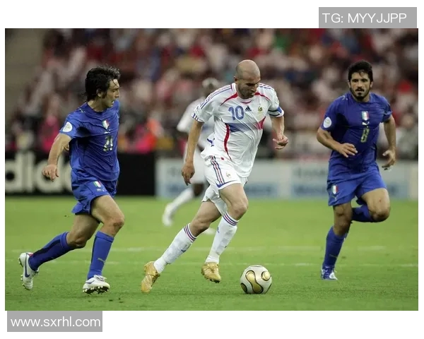 稳定性最强的足球球星盘点：谁能在赛场上始终保持高水平表现